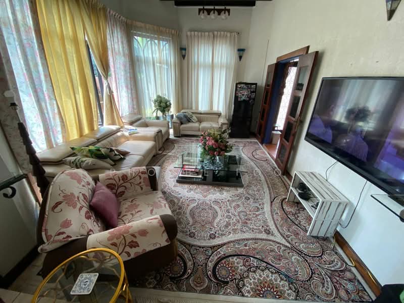 Bungalow for Sale in Taman Kolam Air (Johor Bahru) - Phoebe Foo - Living Room - PropertyGuru.com.my
