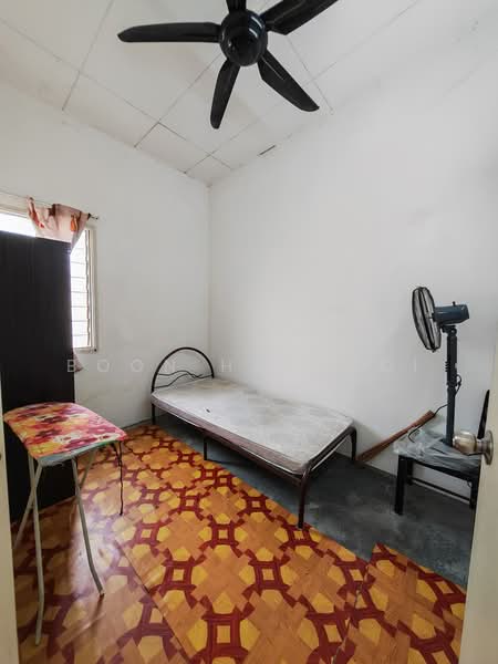 Townhouse for Rent in Taman Crescentia (Simpang Ampat) - Boon Haw Ooi - Bedroom - PropertyGuru.com.my