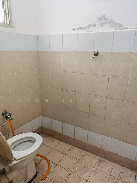 Townhouse for Rent in Taman Crescentia (Simpang Ampat) - Boon Haw Ooi - Bathroom - PropertyGuru.com.my