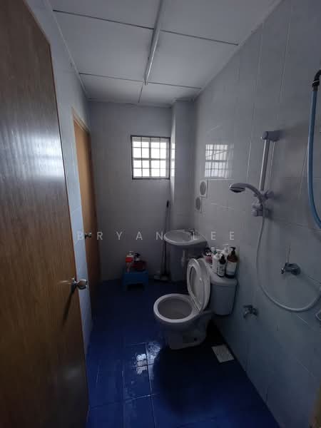 2-storey Terraced House for Sale in Bandar Bukit Puchong 2 (Puchong) - Bryan Lee - Bathroom - PropertyGuru.com.my
