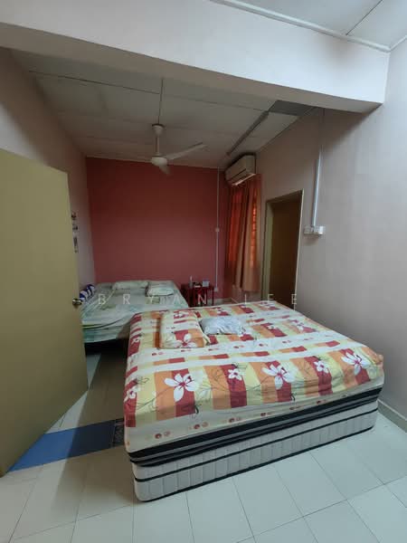 2-storey Terraced House for Sale in Bandar Bukit Puchong 2 (Puchong) - Bryan Lee - Bedroom - PropertyGuru.com.my