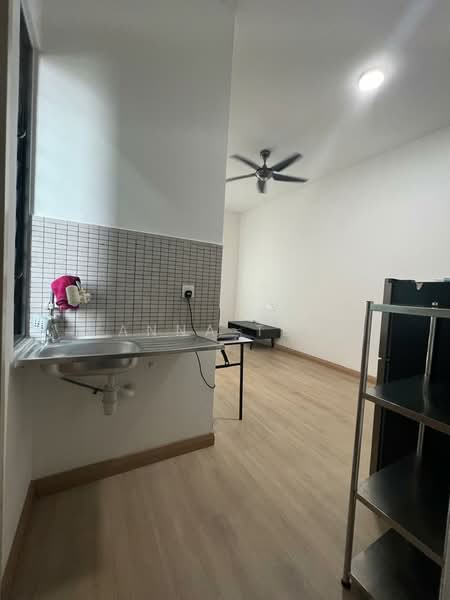 Service Residence for Rent at The Grand Subang Jaya SS13 - Anna Teo - Kitchen - PropertyGuru.com.my