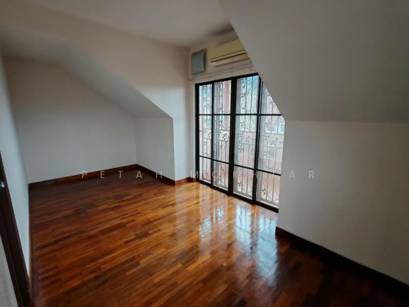 Rumah Teres 2.5 Tingkat untuk Dijual di Presint 16 (Putrajaya) - PETAH MOKHTAR - Interior - PropertyGuru.com.my