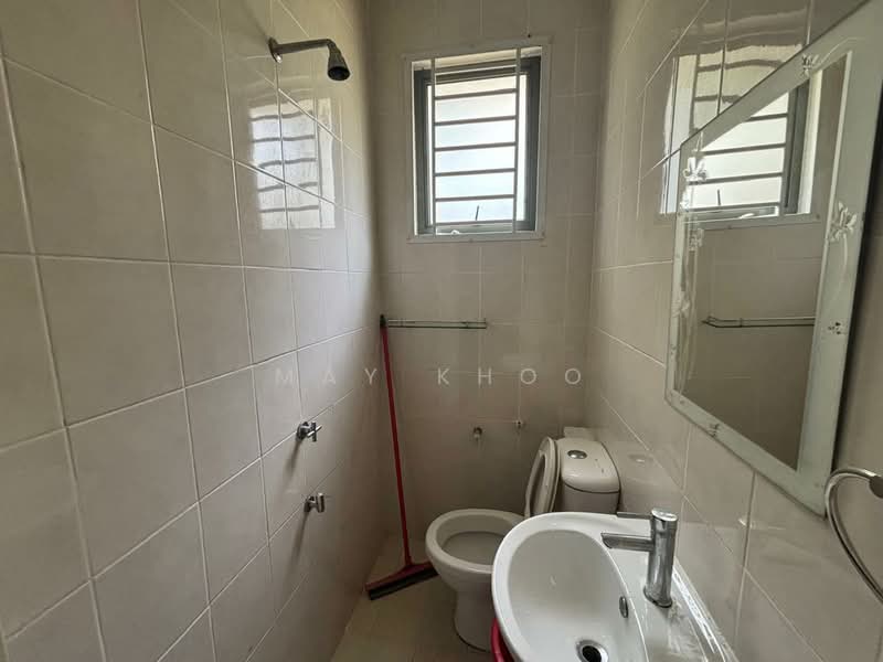 2-storey Terraced House for Sale in East Ledang (Iskandar Puteri (Nusajaya)) - May Khoo - Bathroom - PropertyGuru.com.my