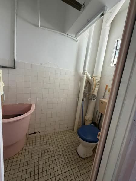 Apartment for Rent at Bukit Jambul Indah Apartment - Chris Teoh - Bathroom - PropertyGuru.com.my