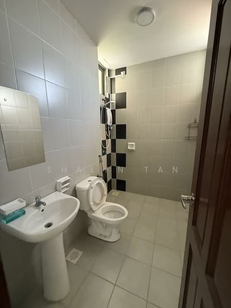 Condominium for Rent at The Tropicana Residence - Shalyn Tan - Bathroom - PropertyGuru.com.my