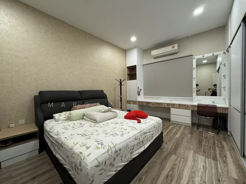 Condominium for Sale at 8 Petaling - Margaret Chan - Bedroom - PropertyGuru.com.my