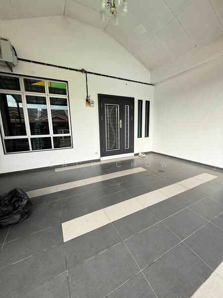 Rumah Teres 1 Tingkat untuk Dijual di Taman Bestari Indah (Ulu Tiram) - Zack Chow - Exterior - PropertyGuru.com.my