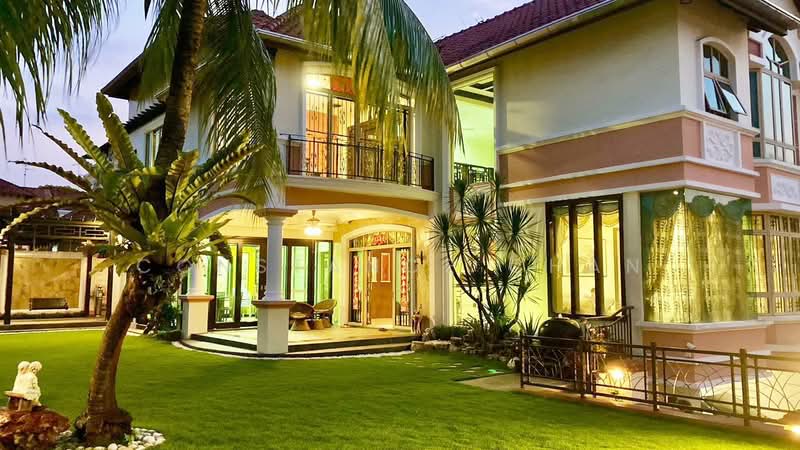 Rumah Berkembar untuk Dijual di Taman Redang (Johor Bahru) - Constance Chan - Exterior - PropertyGuru.com.my