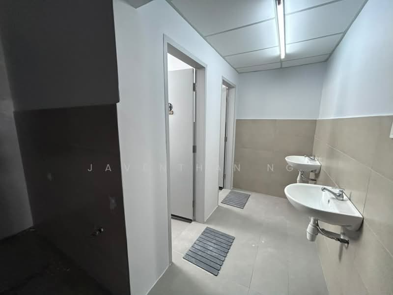 Shop for Rent in Austin Crest (Johor Bahru) - Javenthan Ng - Bathroom - PropertyGuru.com.my
