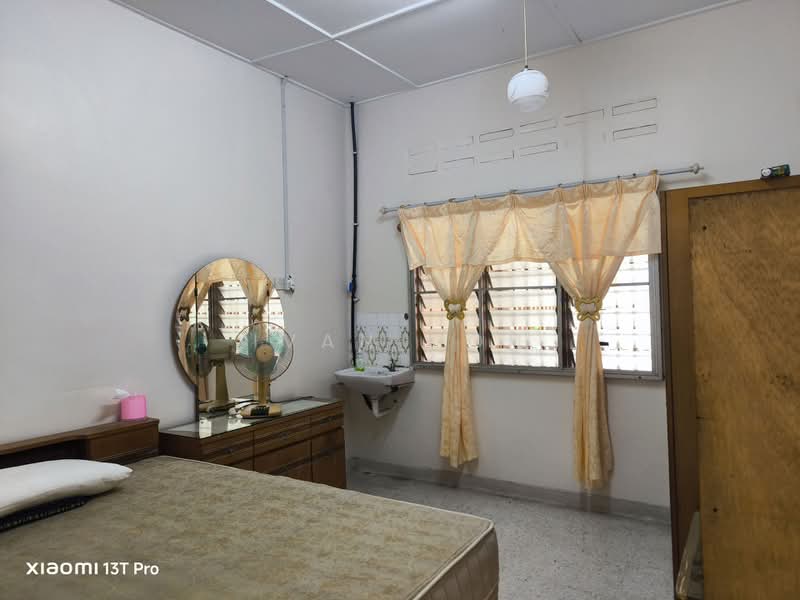 1-storey Terraced House for Sale in Ayer Keroh (Melaka) - Ivan Goh - Bedroom - PropertyGuru.com.my