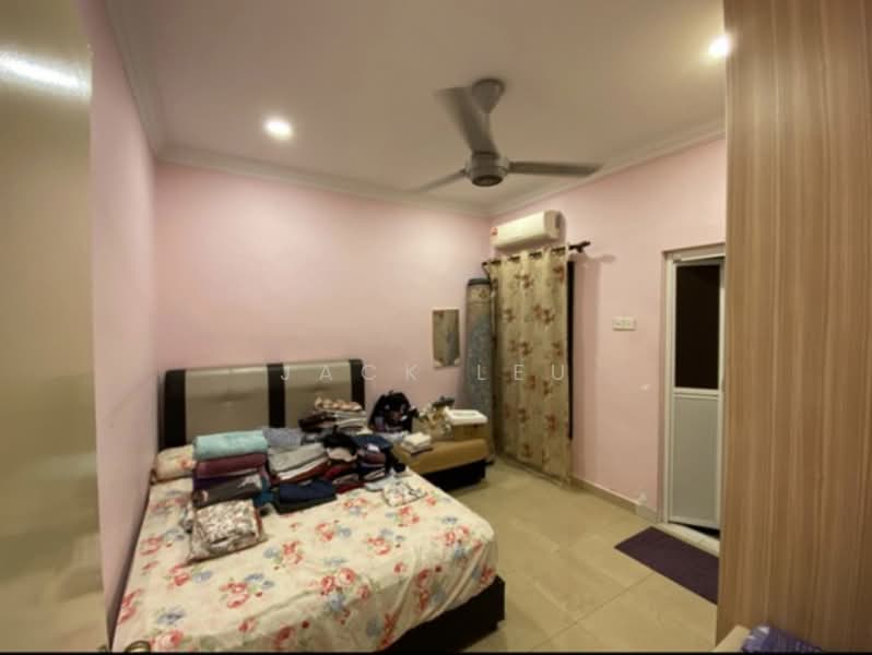 2-storey Terraced House for Sale in Bandar Kinrara Seksyen 6 (Bandar Kinrara) - Jack Leu - Bedroom - PropertyGuru.com.my
