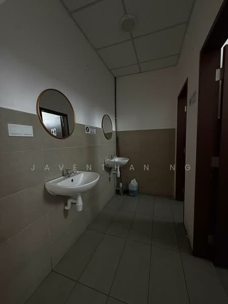 Shop for Rent in Austin Crest (Johor Bahru) - Javenthan Ng - Bathroom - PropertyGuru.com.my