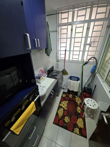 Servis Apartment untuk Dijual di Paragon Residences @ Straits View - Siow Yan Er - Kitchen - PropertyGuru.com.my