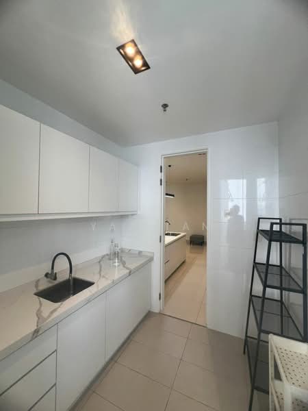 Servis Apartment untuk Disewa di H2O Residences - Yao Tan - Kitchen - PropertyGuru.com.my