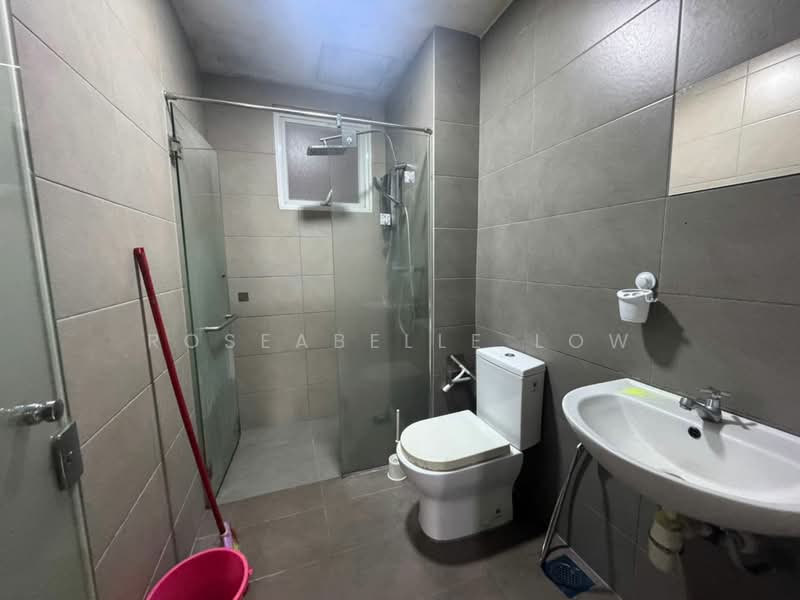 Kondominium untuk Dijual di Mutiara Ville - Roseabelle Low - Bathroom - PropertyGuru.com.my