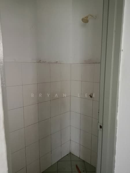 Flat for Rent at Desa Satu - Bryan Lee - Bathroom - PropertyGuru.com.my