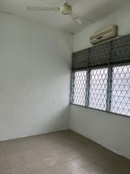 1-storey Terraced House for Rent in Taman Lip Sin (Sungai Dua) - Jocellynn Lee - PropertyGuru.com.my