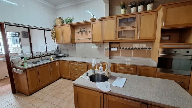 Rumah Teres 2 Tingkat untuk Dijual di Putra Heights (Subang Jaya) - Ron Ngiam - Kitchen - PropertyGuru.com.my