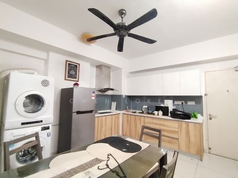 Servis Apartment untuk Disewa di Avenue D'Vogue - Owen Loke - Kitchen - PropertyGuru.com.my