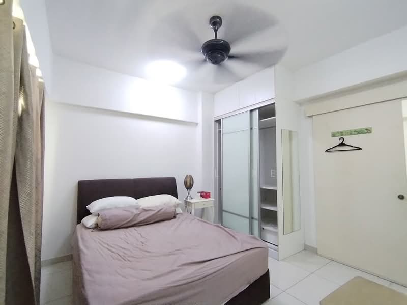 Servis Apartment untuk Disewa di Avenue D'Vogue - Owen Loke - Bedroom - PropertyGuru.com.my