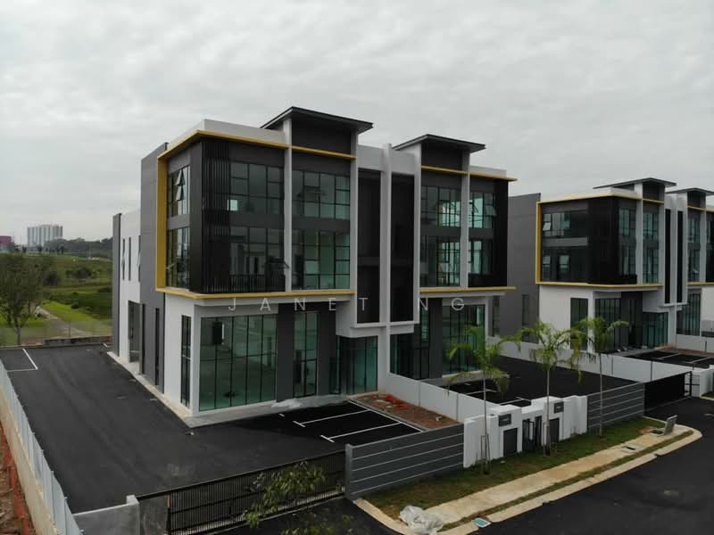 Kilang untuk Dijual di Taman Sepang (Sepang) - Janet Ng - Exterior - PropertyGuru.com.my