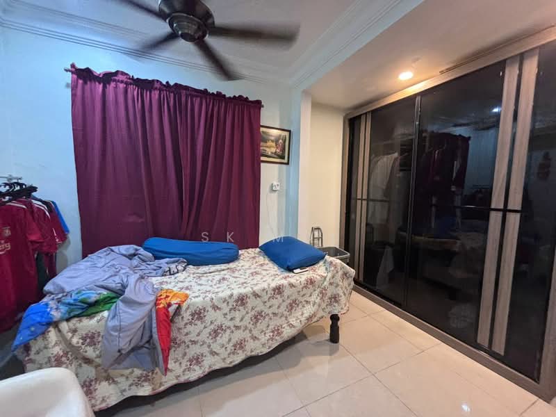 Rumah Teres 1 Tingkat untuk Dijual di Taman Nusa Damai (Pasir Gudang) - SK Mok - Bedroom - PropertyGuru.com.my
