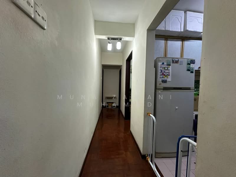 Kondominium untuk Dijual di Bella Vista - Muna Zawani Muhamad - Corridor - PropertyGuru.com.my