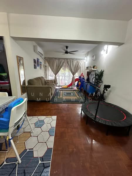 Kondominium untuk Dijual di Bella Vista - Muna Zawani Muhamad - Living Room - PropertyGuru.com.my