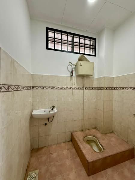 2-storey Terraced House for Sale in Pasir Gudang (Johor) - Jennie Ooi - Bathroom - PropertyGuru.com.my