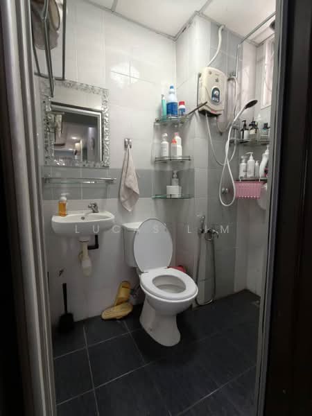 Apartment for Sale at 162 Residency - Lucas Lim - Bathroom - PropertyGuru.com.my
