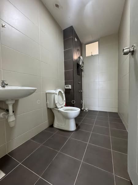 Apartment for Sale at East Bay (Seri Bayan) - Carson . - Bathroom - PropertyGuru.com.my