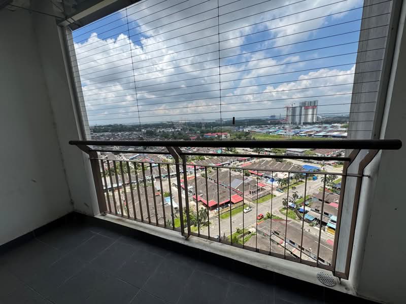 Apartment for Sale at East Bay (Seri Bayan) - Carson . - Balcony - PropertyGuru.com.my