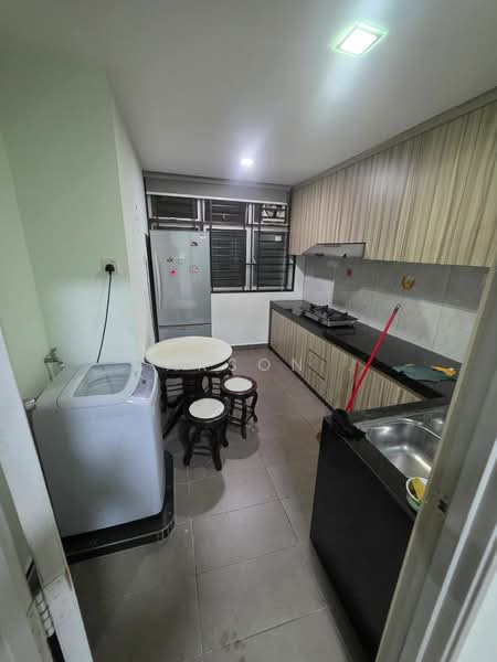 Pangsapuri untuk Dijual di East Bay (Seri Bayan) - Carson . - Kitchen - PropertyGuru.com.my