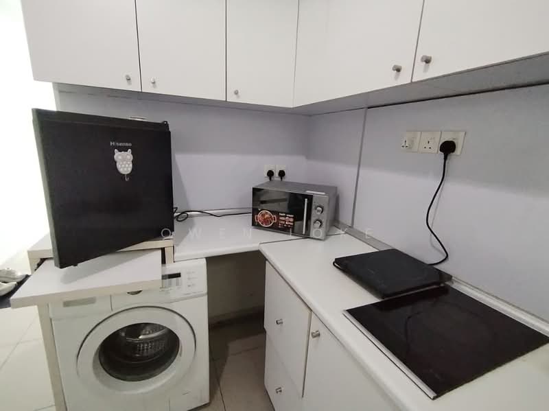 Servis Apartment untuk Disewa di Centrestage Designer Suite - Owen Loke - Kitchen - PropertyGuru.com.my