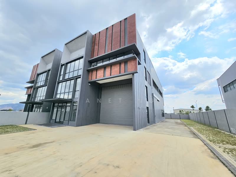 Kilang untuk Disewa di Sungai Buloh (Selangor) - Janet Ng - Exterior - PropertyGuru.com.my