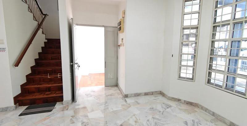 Rumah Teres 2-Tingkat untuk Dijual di Sungai Buloh (Selangor) - Lee Sing Siong - Entrance - PropertyGuru.com.my