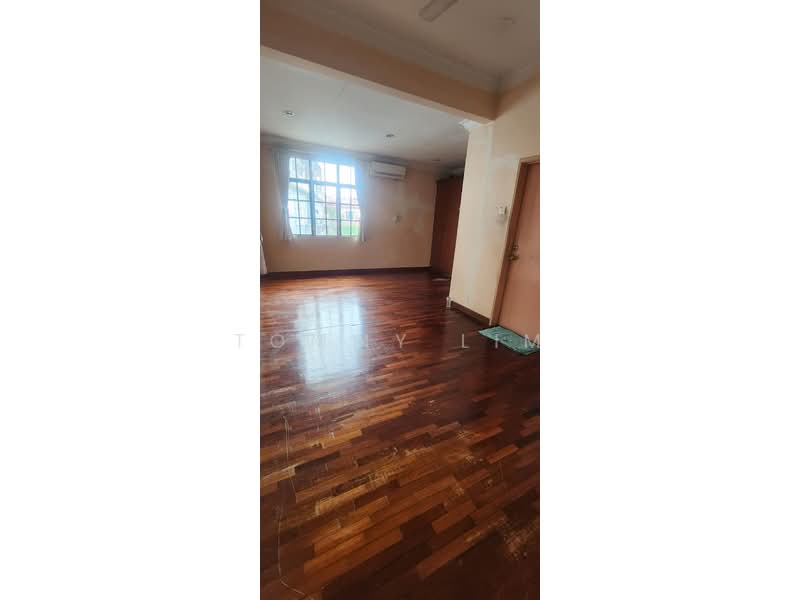 Rumah Berkembar untuk Dijual di Bukit Rahman Putra (Sungai Buloh) - Tommy Lim - Living Room - PropertyGuru.com.my