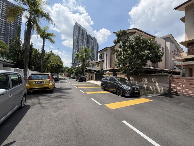 Semi-Detached House for Sale in Jalan Ipoh (Kuala Lumpur) - Dinie Akmal - PropertyGuru.com.my
