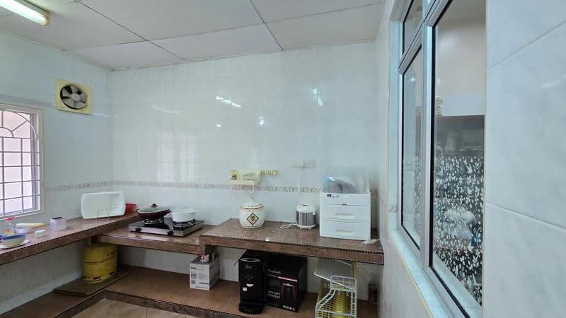 2-storey Terraced House for Sale in Kota Kemuning (Shah Alam) - J J - Kitchen - PropertyGuru.com.my