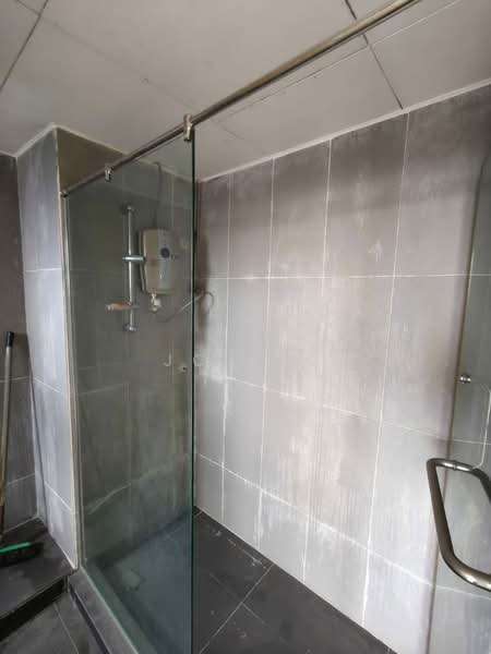 Kondominium untuk Dijual di Jasmine Towers - Jc Lee - Bathroom - PropertyGuru.com.my