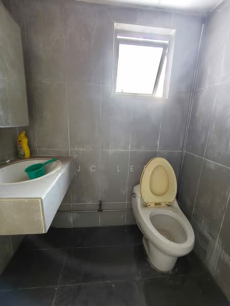 Kondominium untuk Dijual di Jasmine Towers - Jc Lee - Bathroom - PropertyGuru.com.my