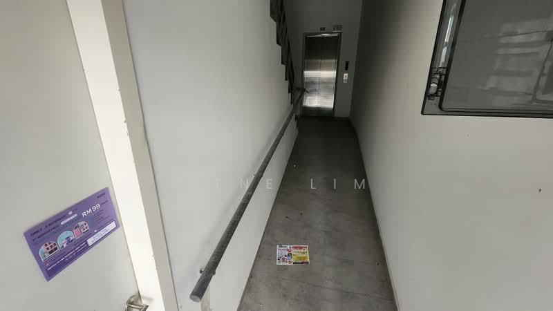 Kedai / Pejabat untuk Disewa di Taman Pelangi (Johor Bahru) - Irene Lim - Corridor - PropertyGuru.com.my