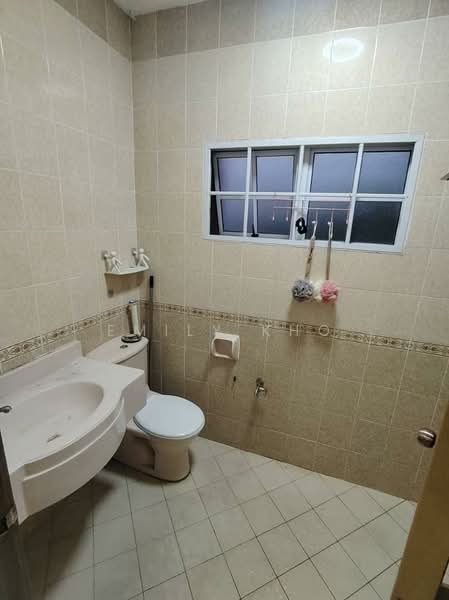 Rumah Berkembar untuk Dijual di D'Kayangan (Shah Alam) - Emily Kho - Bathroom - PropertyGuru.com.my