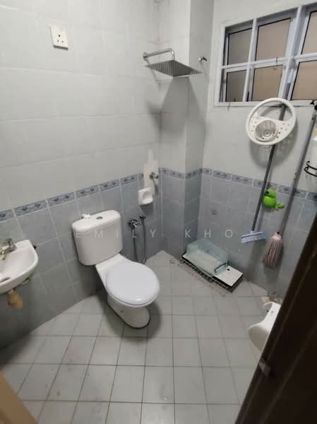 Rumah Berkembar untuk Dijual di D'Kayangan (Shah Alam) - Emily Kho - Bathroom - PropertyGuru.com.my