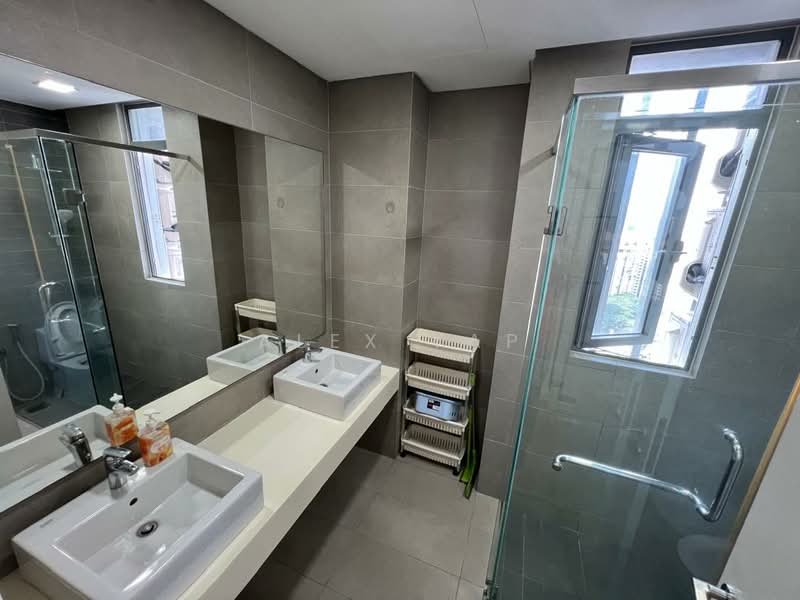 Kondominium untuk Dijual di Vivo Residential Suites - Alex Yap - Bathroom - PropertyGuru.com.my
