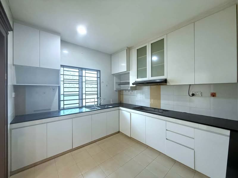 2-storey Terraced House for Sale in Taman Austin Perdana (Tebrau) - Karl Lim - Kitchen - PropertyGuru.com.my
