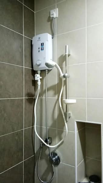 Condominium for Sale at PARC Regency (Residensi Masai) - Sam Bro - Bathroom - PropertyGuru.com.my