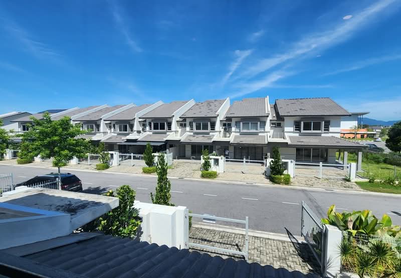 2-storey Terraced House for Sale in Ipoh (Perak) - Alexis Chee - Exterior - PropertyGuru.com.my