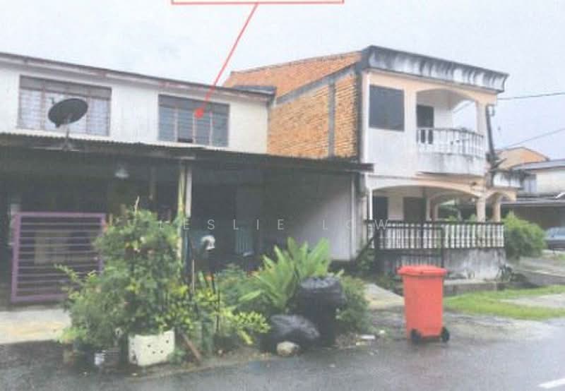 2-storey Terraced House for Sale in Sungai Pelek (Sepang) - Leslie Low - Exterior - PropertyGuru.com.my